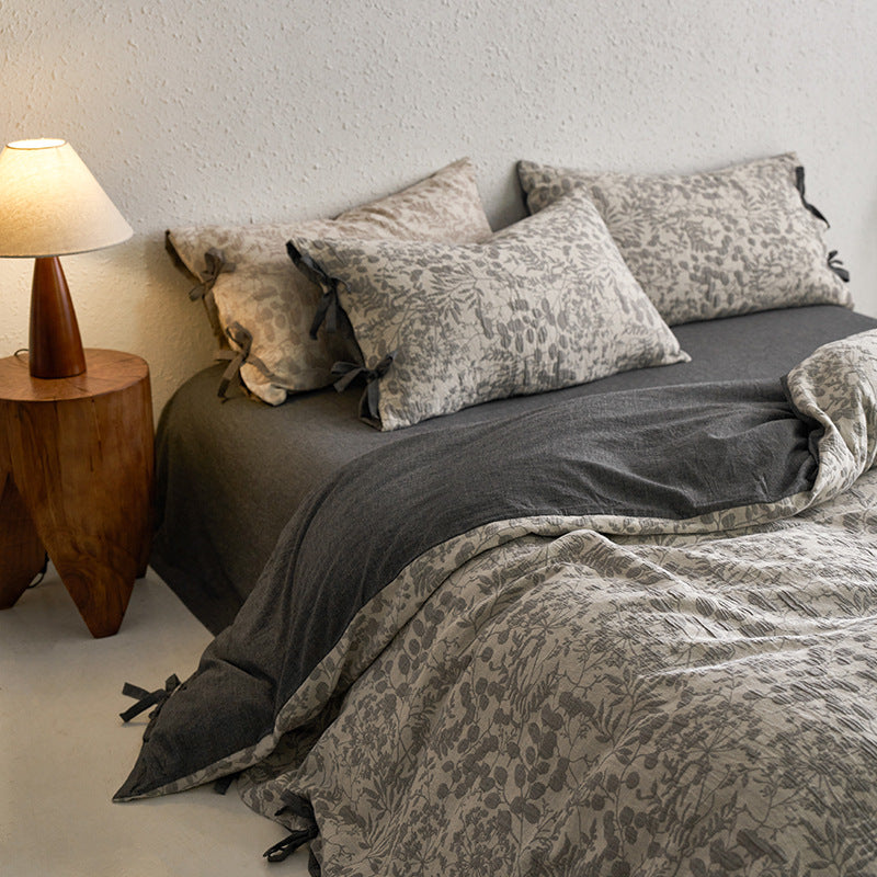 Floral Jacquard Bedding Set — Premium Cotton with Tie Closure