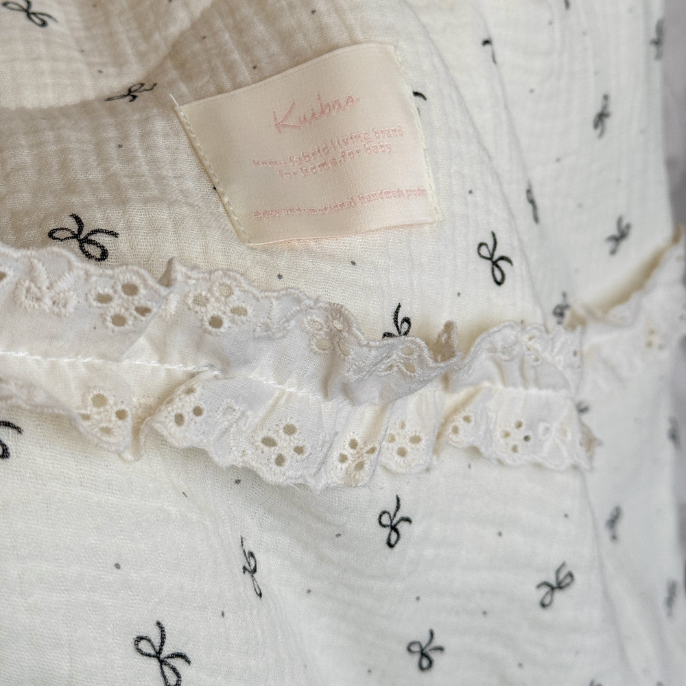 Close-up of soy blend filling and soft gauze texture