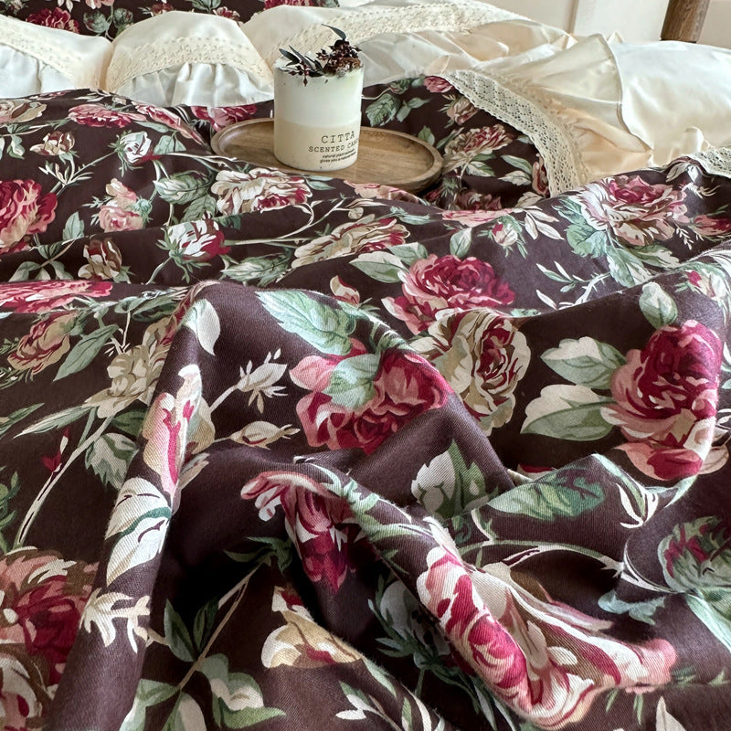 Fabric texture of dark rose print cotton bedding set