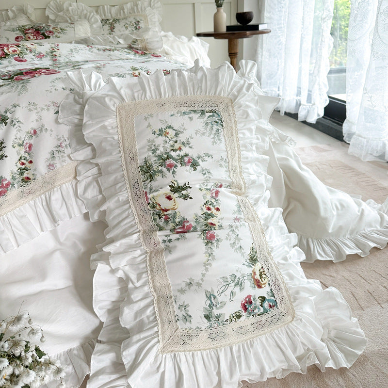 Pillowcase with vintage rose print and lace trim in white bedding set