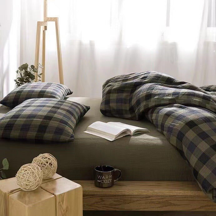 Breathable plaid gauze bedding in green tones
