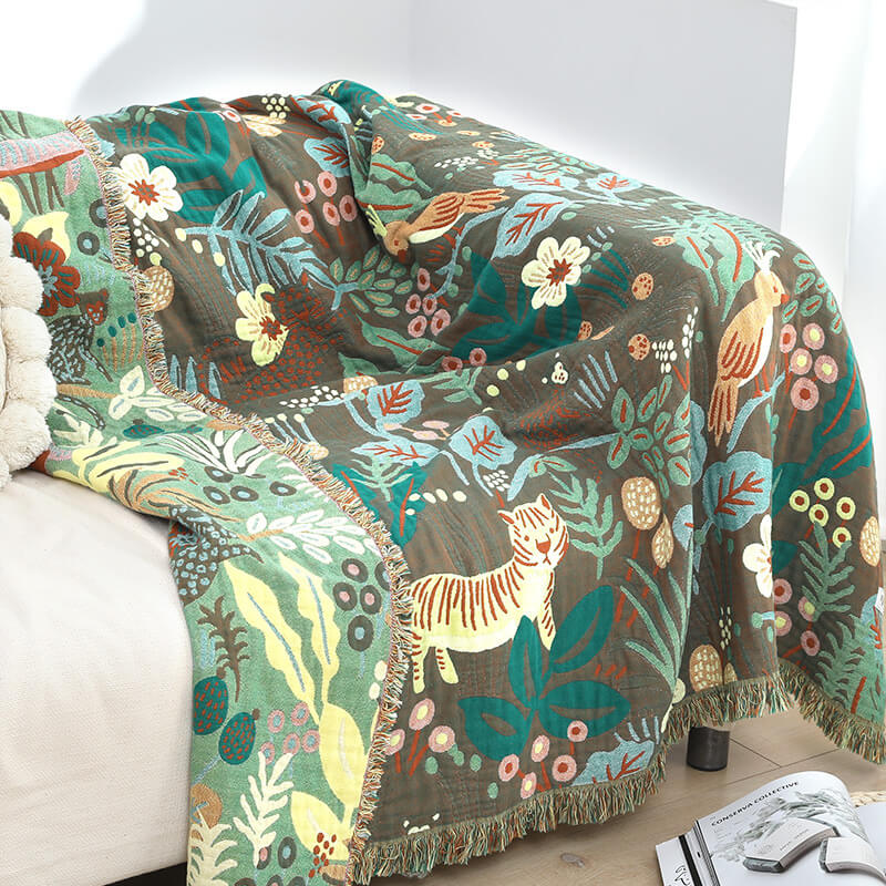 Jungle-themed Cotton Throw Blanket - StuffedHome