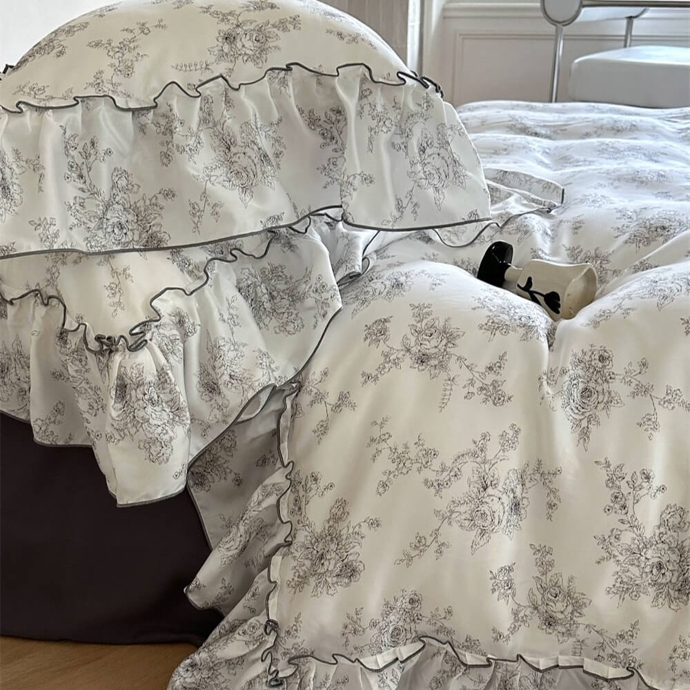 French Style 60s Lyocell Floral Ruffle Bedding Set - StuffedHome