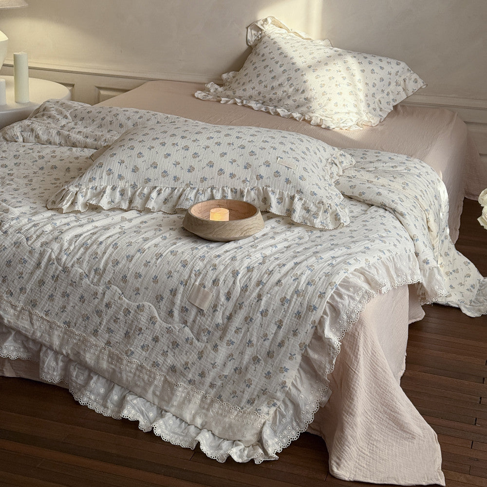 Soft and breathable summer ruffled cotton comforter with blue and rose print