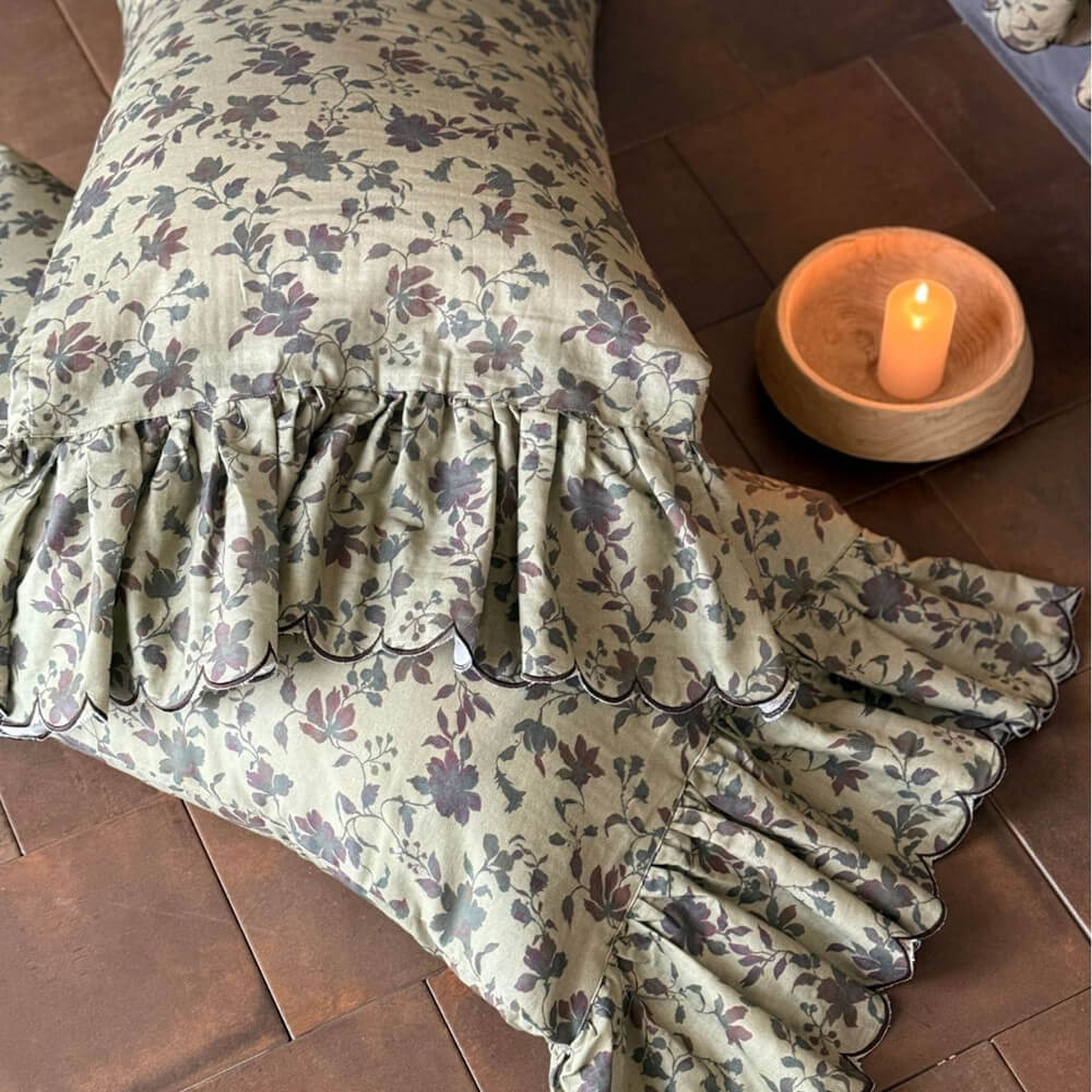 Vintage Rose Ruffle Bedding Set – Cottage Cotton Muslin