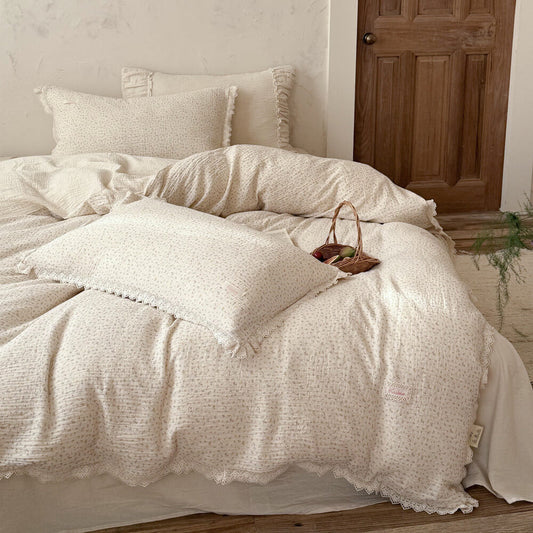 Ditsy Floral Bedding Set with Lace Trim