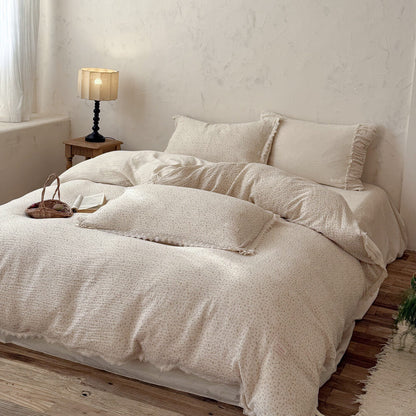 Ditsy Floral Bedding Set with Lace Trim