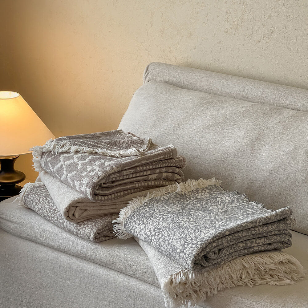 Neutral Cotton Jacquard Throw Blanket with Fringe