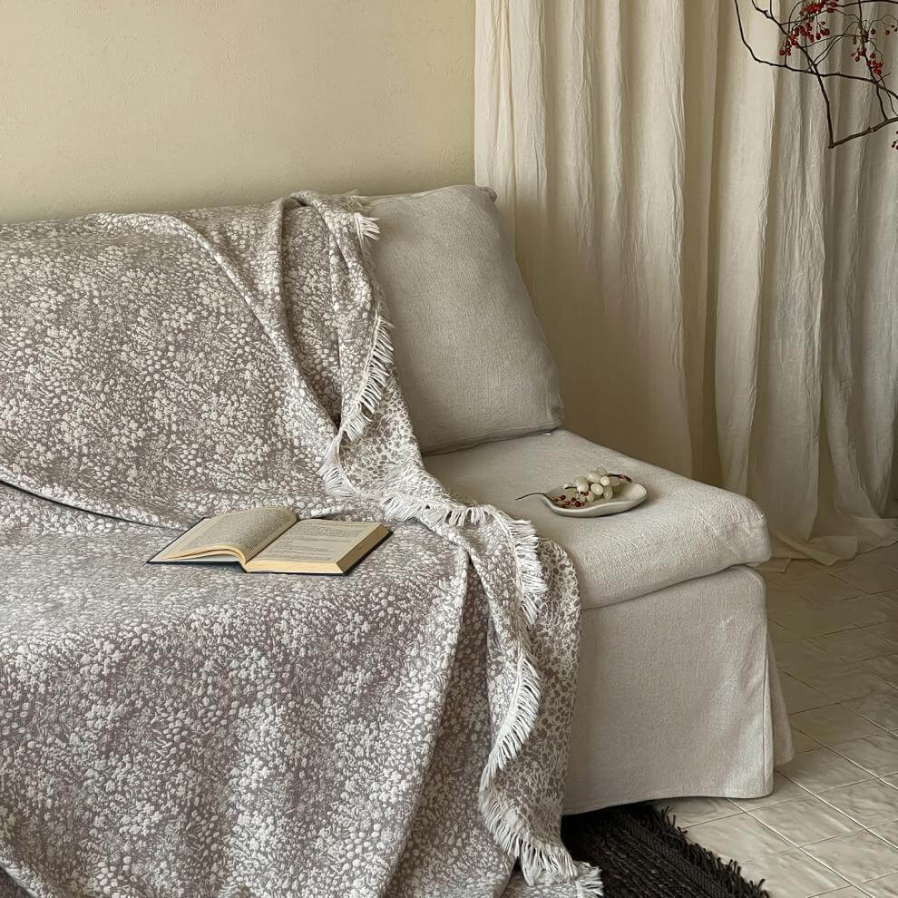 Neutral Cotton Jacquard Throw Blanket with Fringe