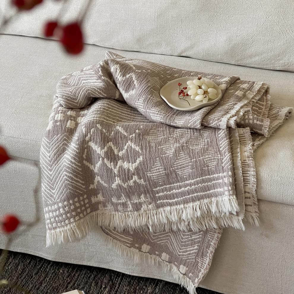 Neutral Cotton Jacquard Throw Blanket with Fringe