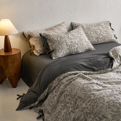 Floral Jacquard Bedding Set — Premium Cotton with Tie Closure