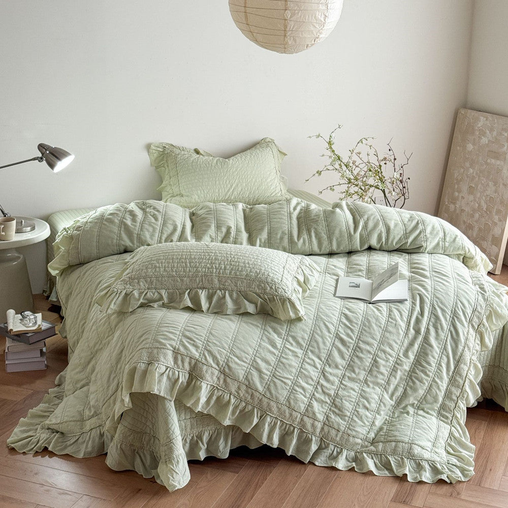 Quilted Ruffle Bedding – Duvet Cover, Bedspread & Pillowcases