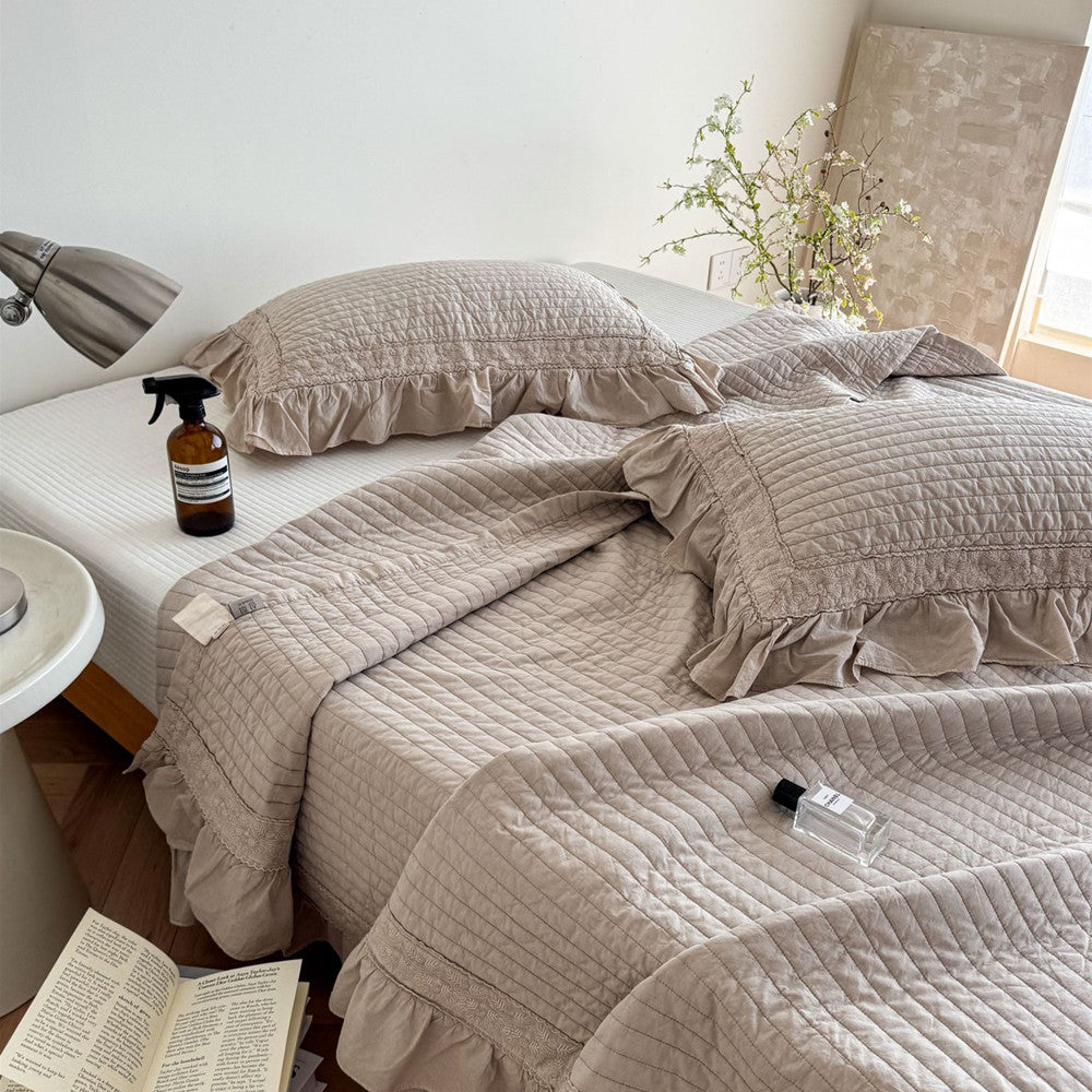 Quilted Ruffle Bedding – Duvet Cover, Bedspread & Pillowcases