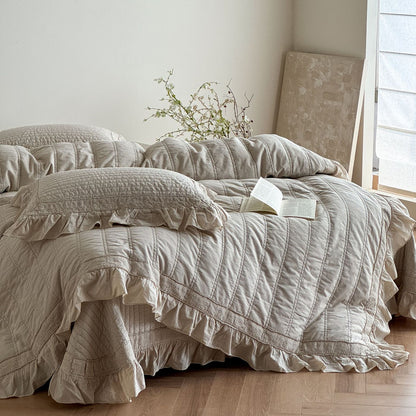 Quilted Ruffle Bedding – Duvet Cover, Bedspread & Pillowcases