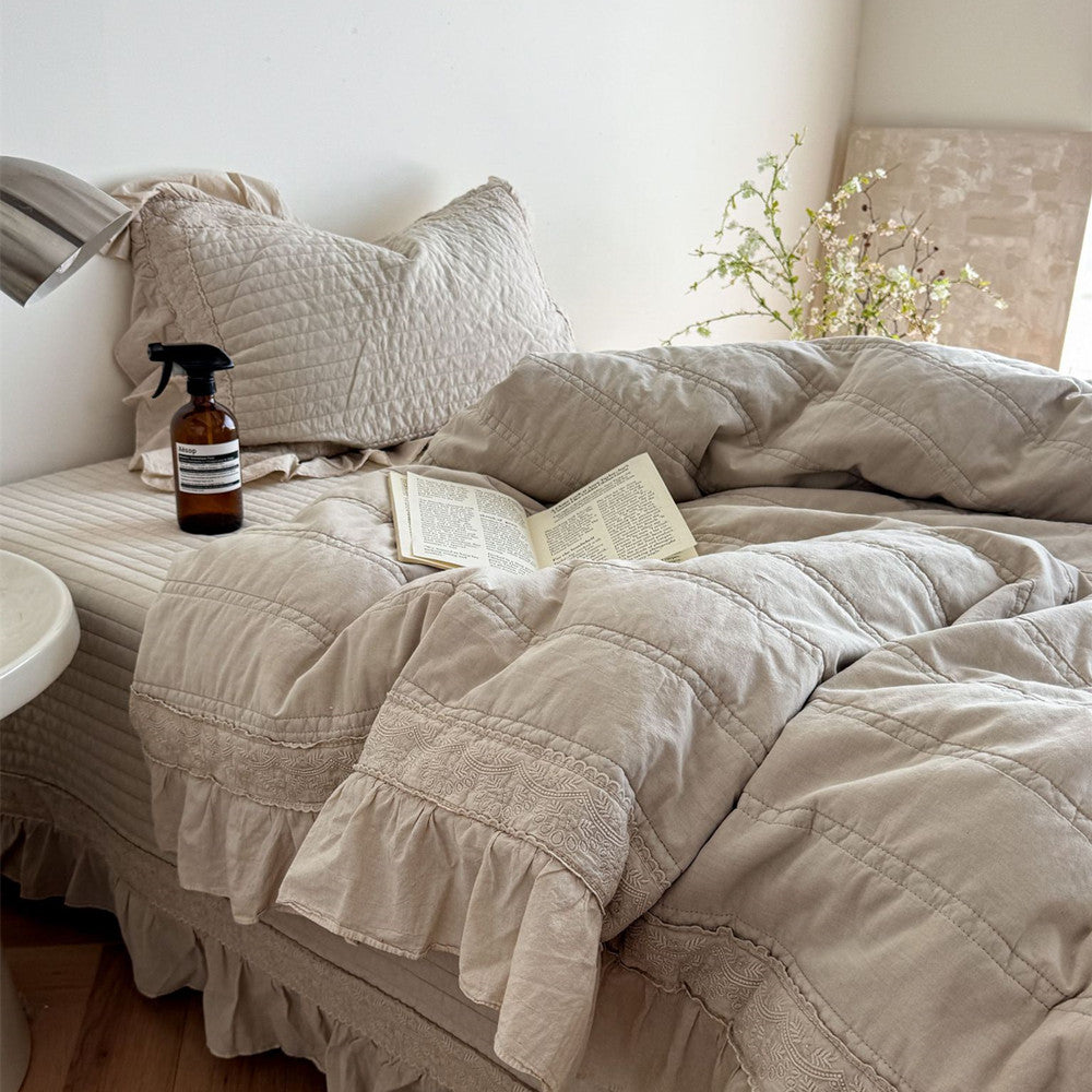Quilted Ruffle Bedding – Duvet Cover, Bedspread & Pillowcases
