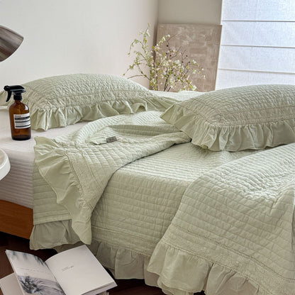 Quilted Ruffle Bedding – Duvet Cover, Bedspread & Pillowcases