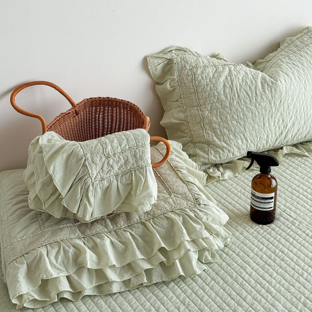 Quilted Ruffle Bedding – Duvet Cover, Bedspread & Pillowcases