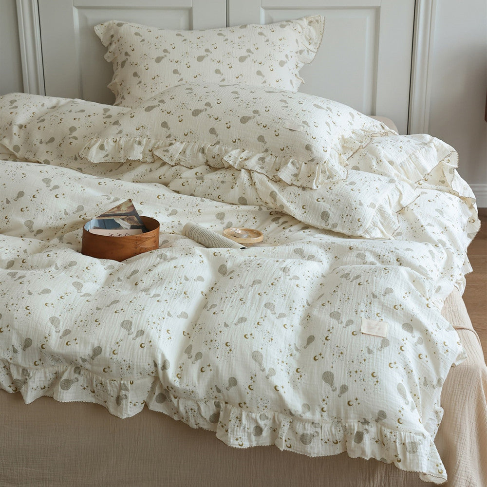 Ruffle bedding set with sheets