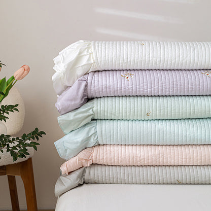 Quilted Ruffle Bedding Set – Soft Luxury Style