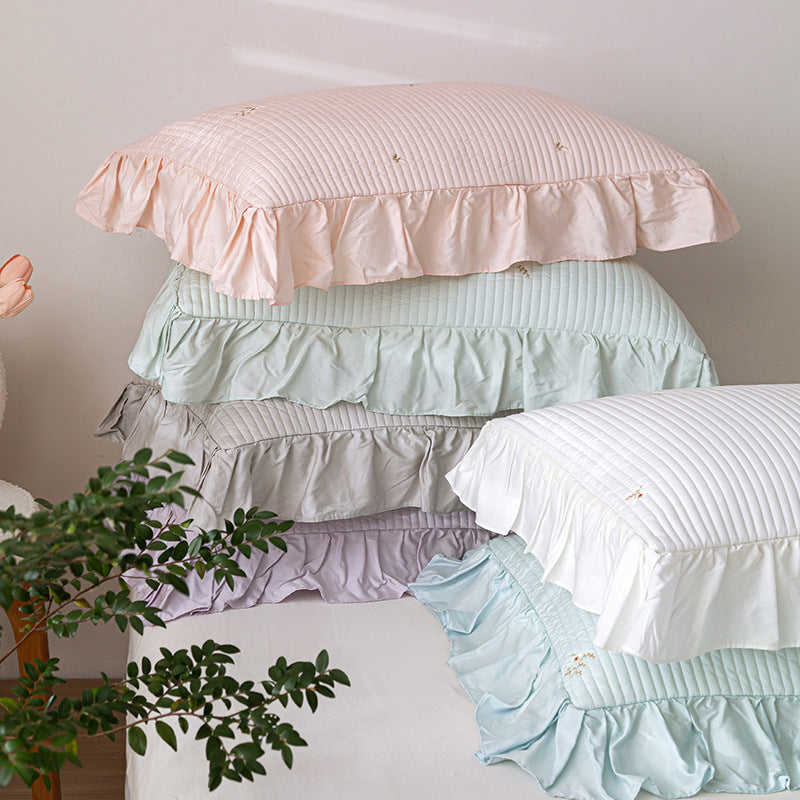 Quilted Ruffle Bedding Set – Soft Luxury Style