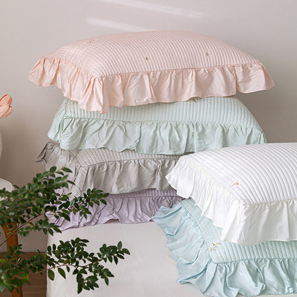 Quilted Ruffle Bedding Set – Soft Luxury Style