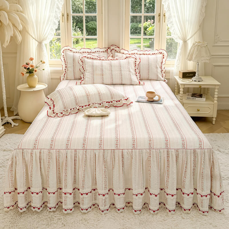 Ditsy Floral Quilted Bed Skirt