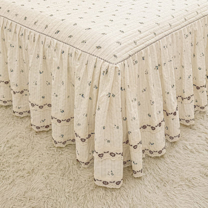 Ditsy Floral Quilted Bed Skirt