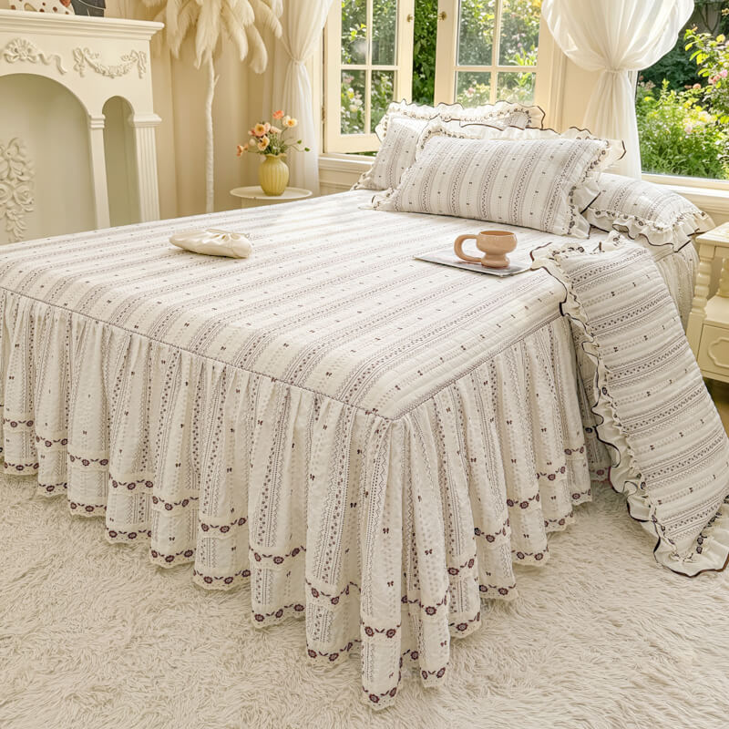 Ditsy Floral Quilted Bed Skirt