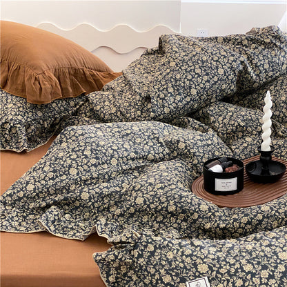 Vintage Floral Ruffle Bedding Set – Cotton Muslin