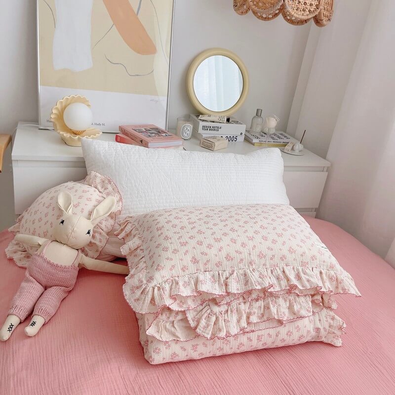 Vintage ruffle duvet cover set