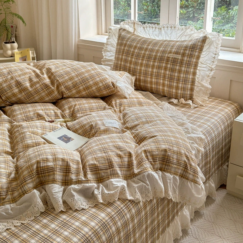 Washed Cotton Plaid Duvet Cover – Ruffled Vintage Charm - StuffedHome