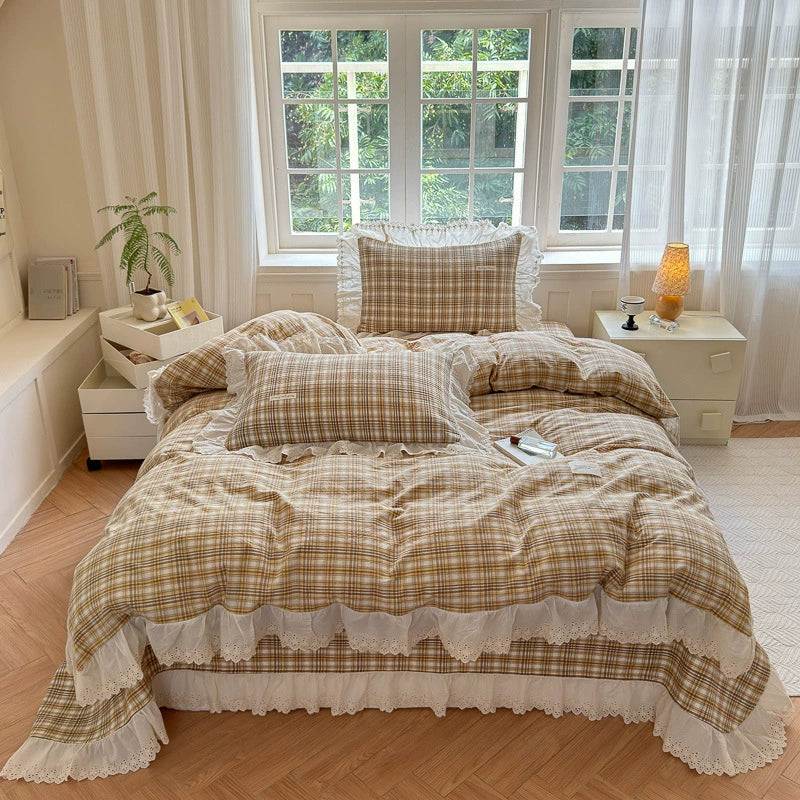 Washed Cotton Plaid Duvet Cover – Ruffled Vintage Charm - StuffedHome