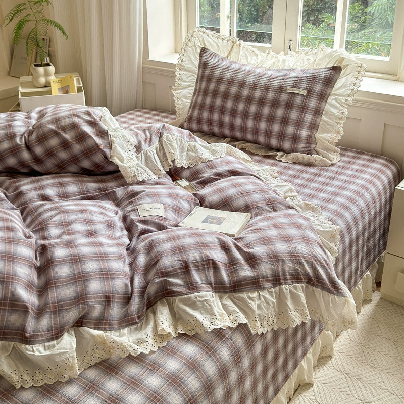 Washed Cotton Plaid Duvet Cover – Ruffled Vintage Charm - StuffedHome