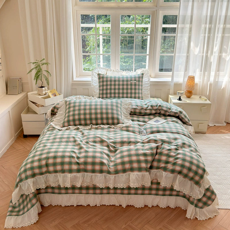 Washed Cotton Plaid Duvet Cover – Ruffled Vintage Charm - StuffedHome