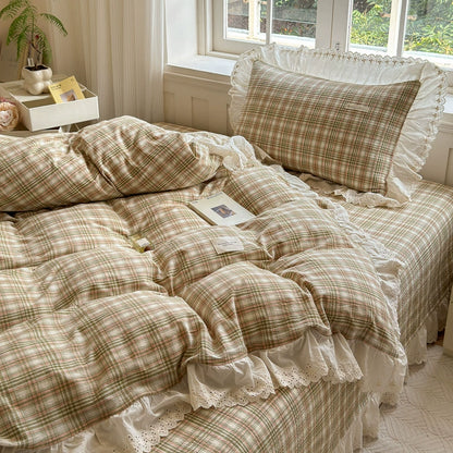 Washed Cotton Plaid Duvet Cover – Ruffled Vintage Charm - StuffedHome