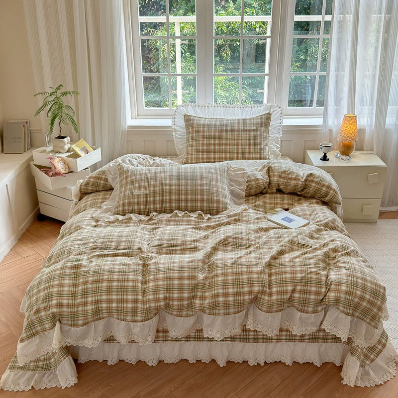 Washed Cotton Plaid Duvet Cover – Ruffled Vintage Charm - StuffedHome