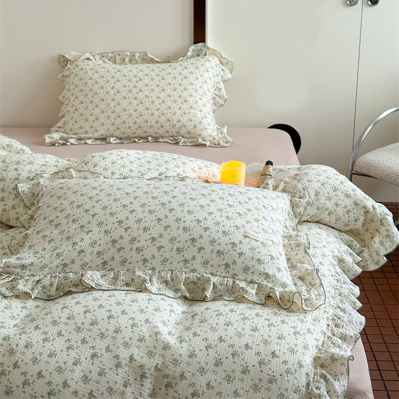 green floralcomforter twin