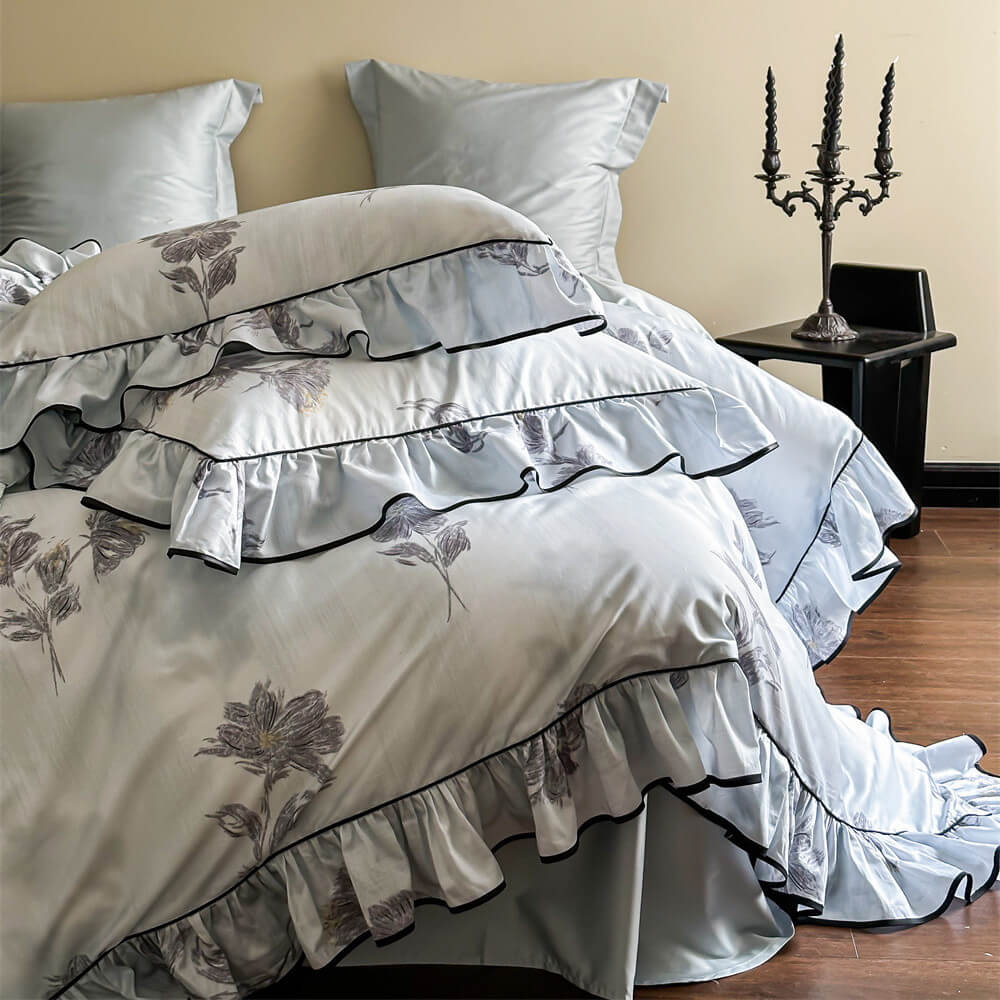 luxurious bedding set